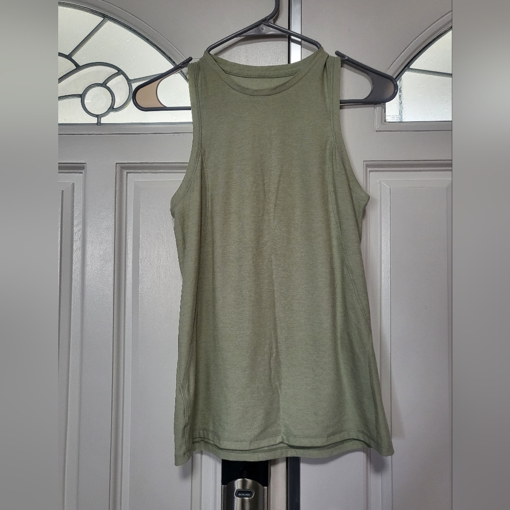 XS OUTDOOR VOICES TANK